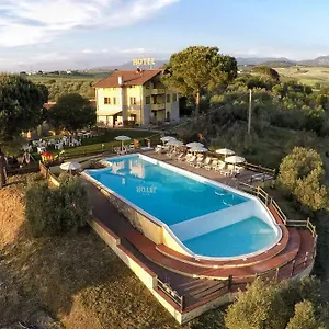 Hotel Tenuta La Lupa ***