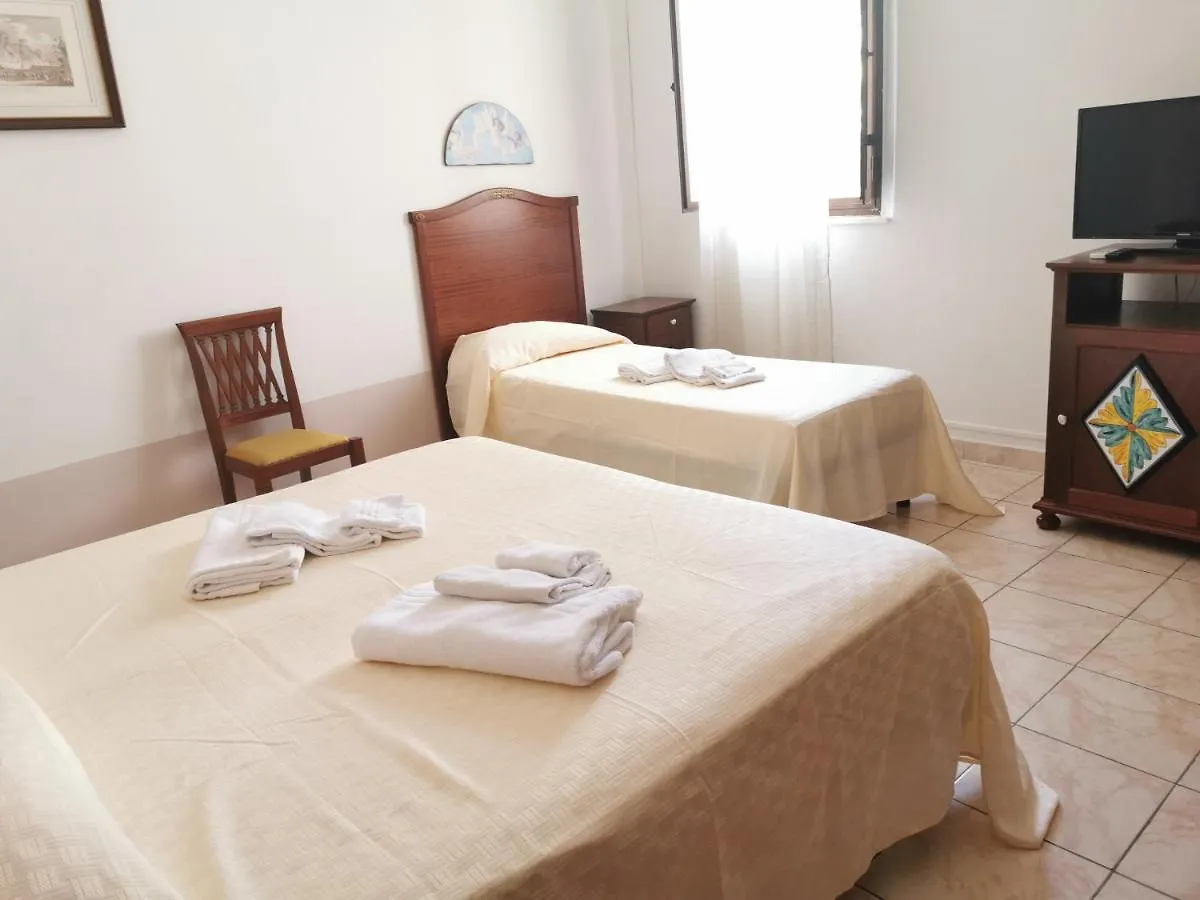 קטאניה I Cappuccini Rooms 3*,  איטליה